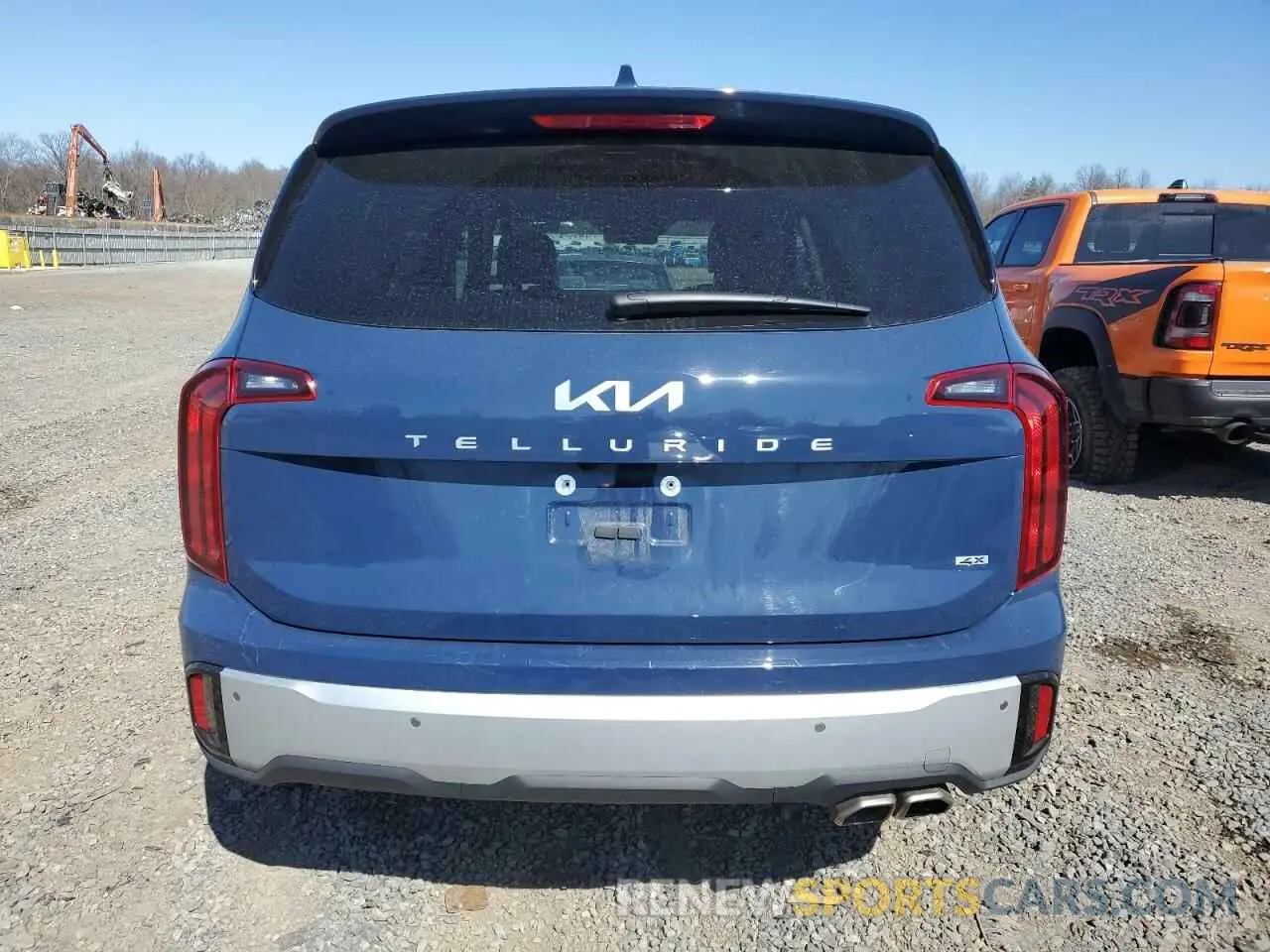 6 Photograph of a damaged car 5XYP6DGC0RG532814 KIA TELLURIDE 2024