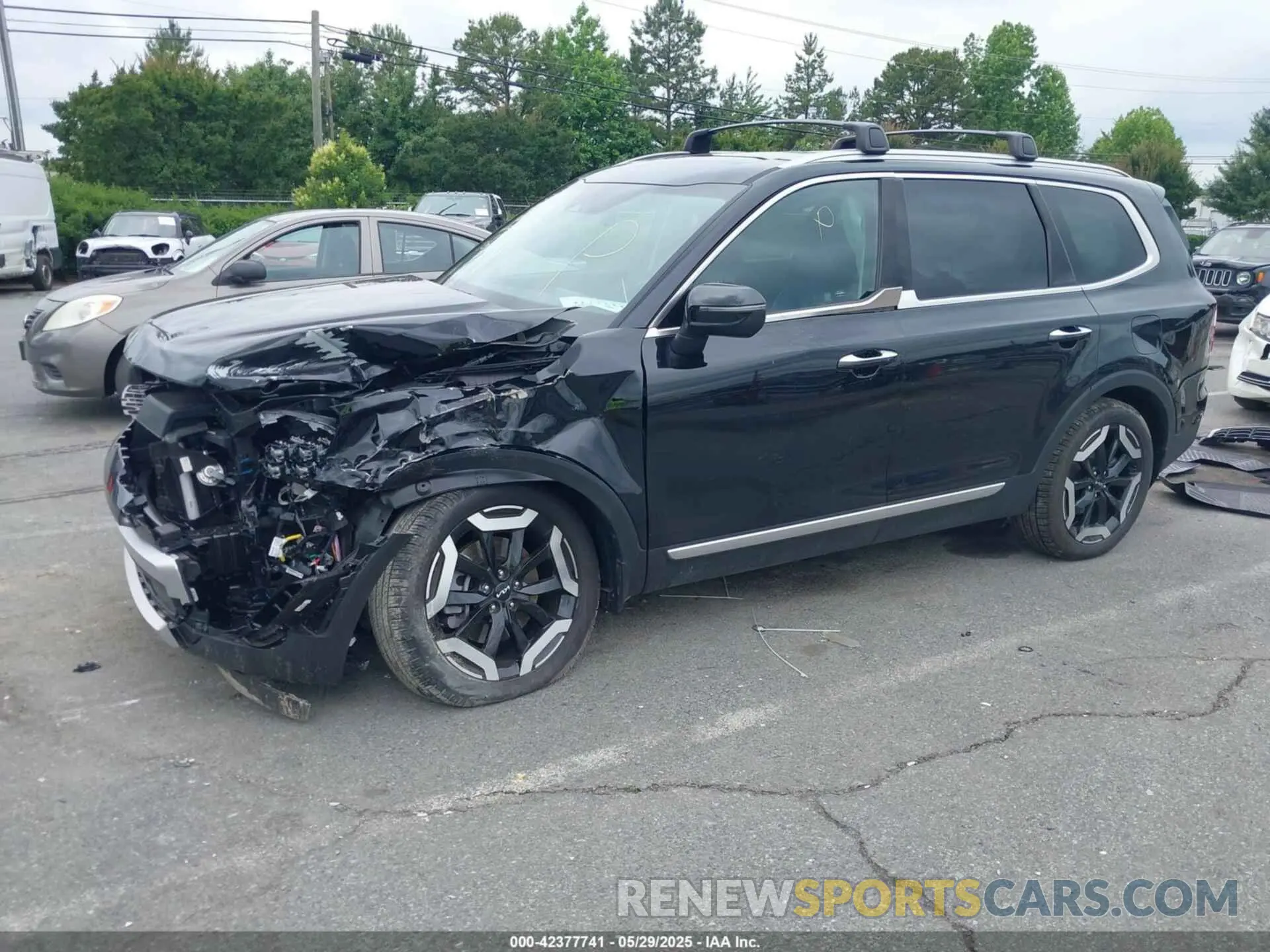2 Photograph of a damaged car 5XYP6DGC1RG528397 KIA TELLURIDE 2024