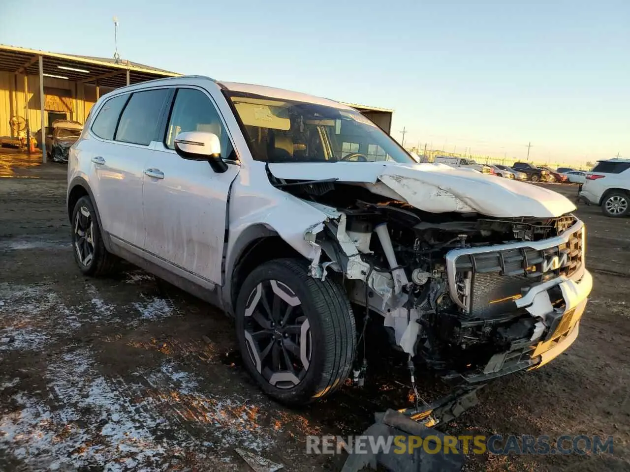 4 Photograph of a damaged car 5XYP6DGC2RG498262 KIA TELLURIDE 2024