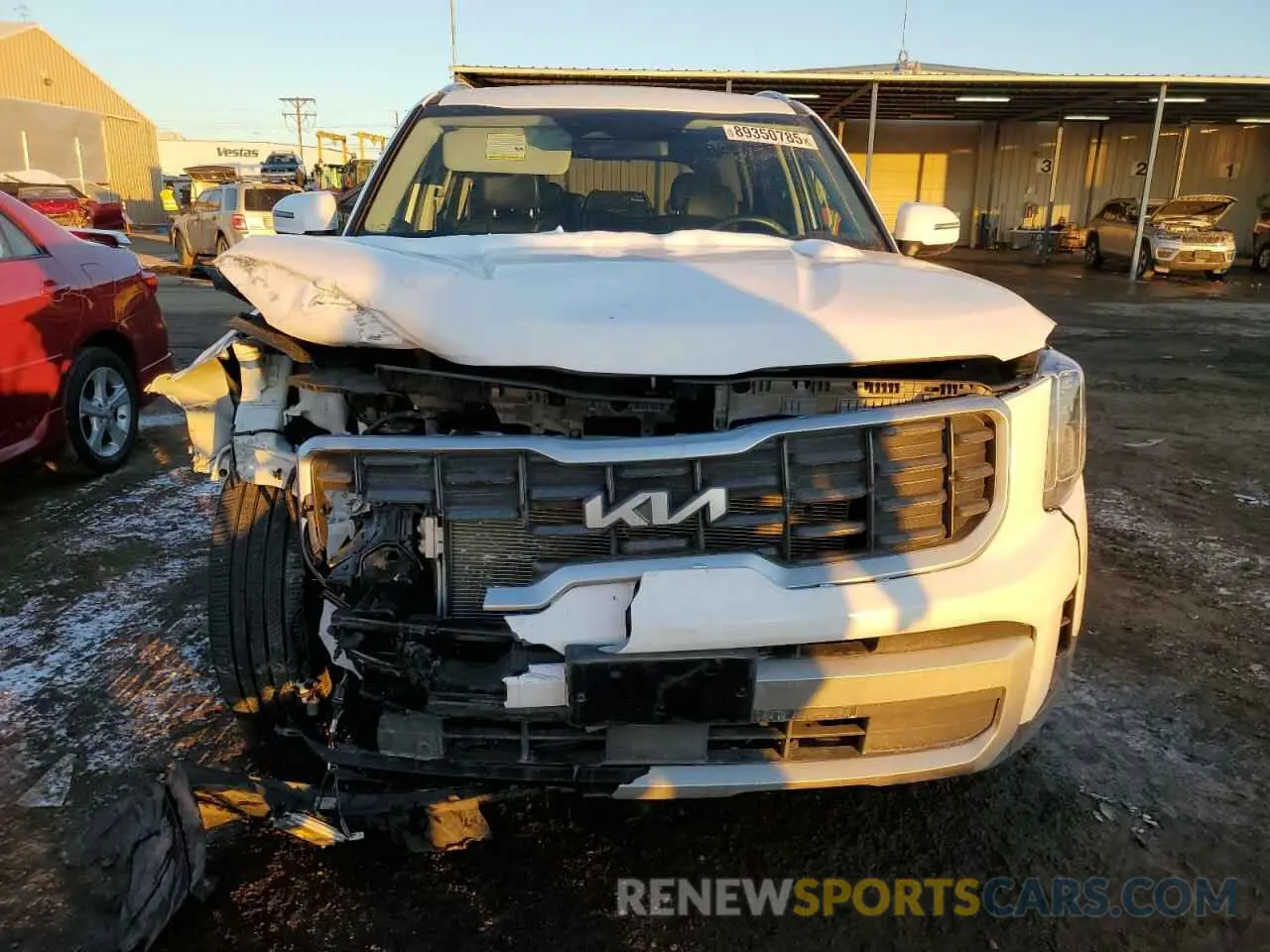 5 Photograph of a damaged car 5XYP6DGC2RG498262 KIA TELLURIDE 2024