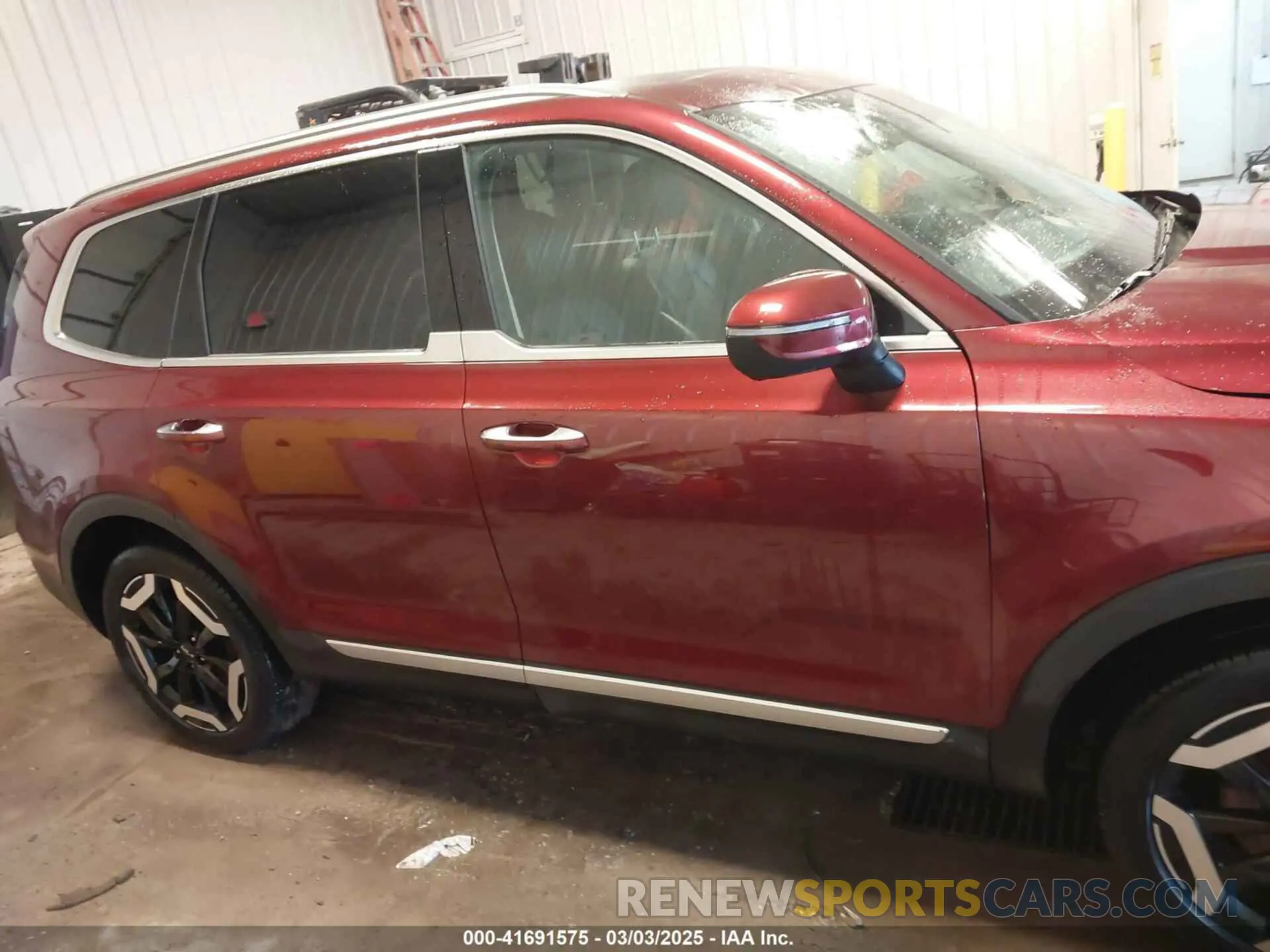 13 Photograph of a damaged car 5XYP6DGC7RG477441 KIA TELLURIDE 2024
