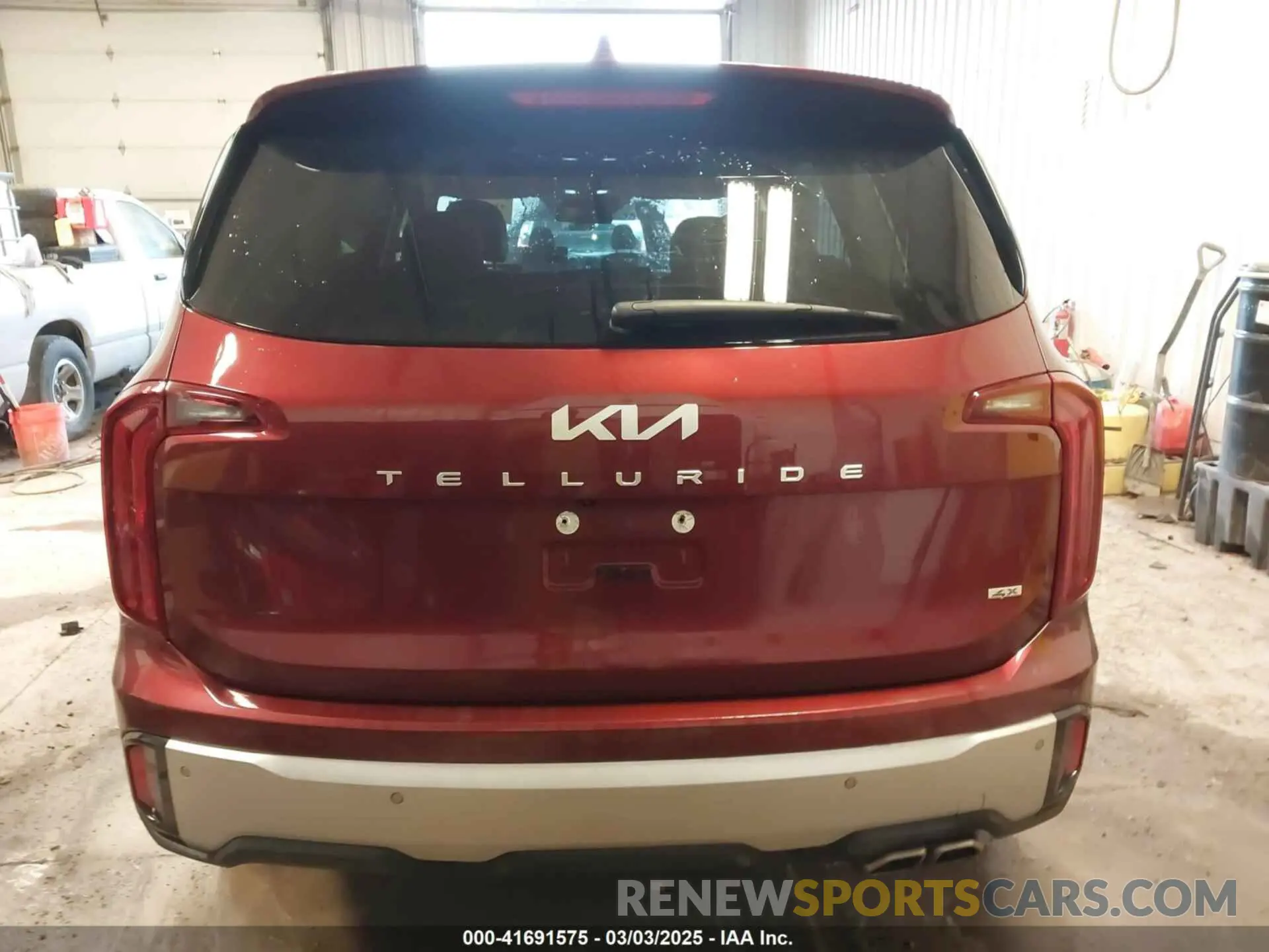 16 Photograph of a damaged car 5XYP6DGC7RG477441 KIA TELLURIDE 2024