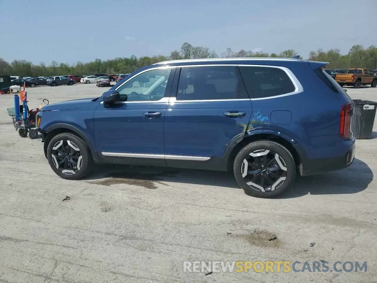 2 Photograph of a damaged car 5XYP6DGC7RG527075 KIA TELLURIDE 2024