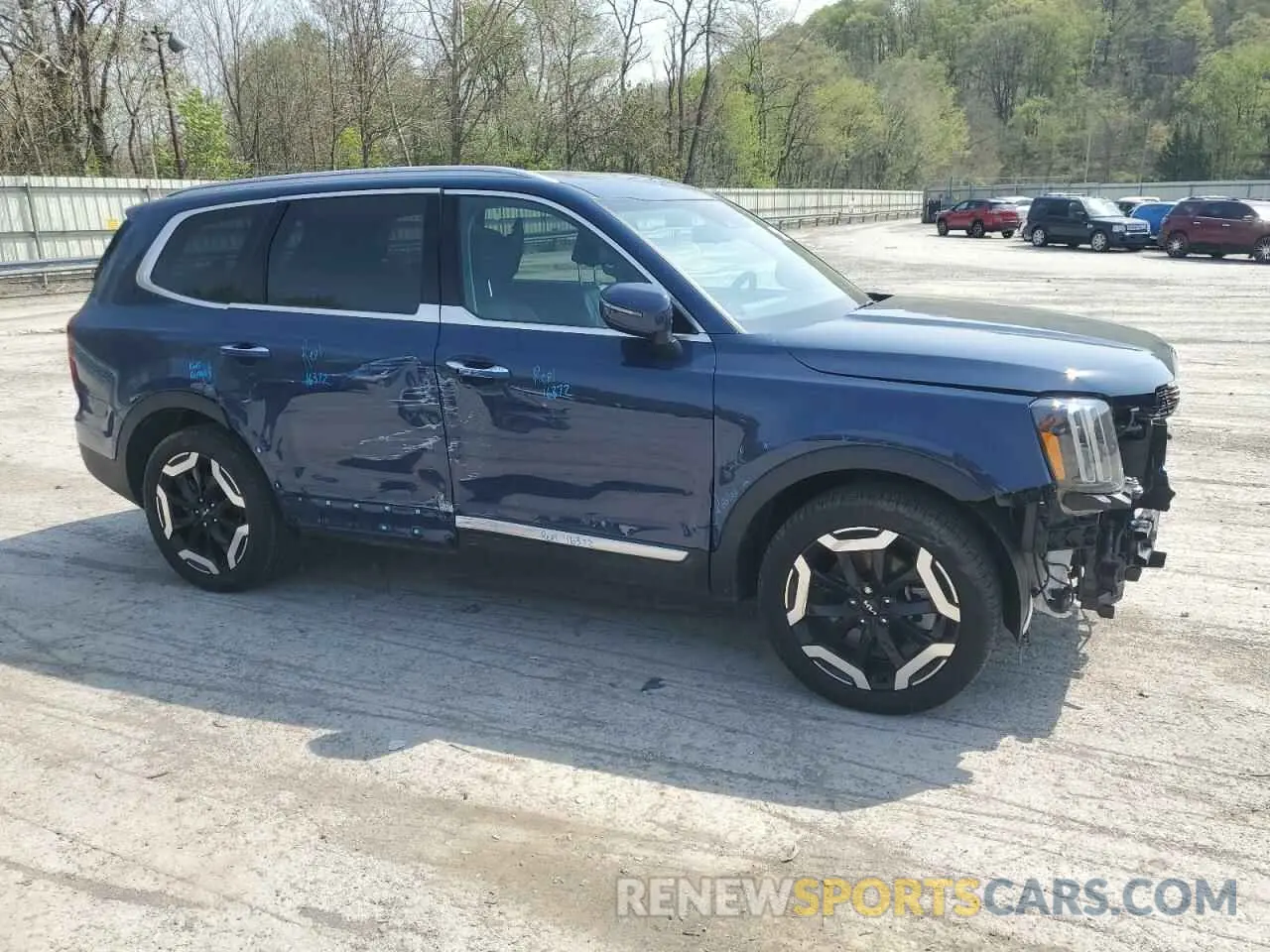 4 Photograph of a damaged car 5XYP6DGC7RG527075 KIA TELLURIDE 2024