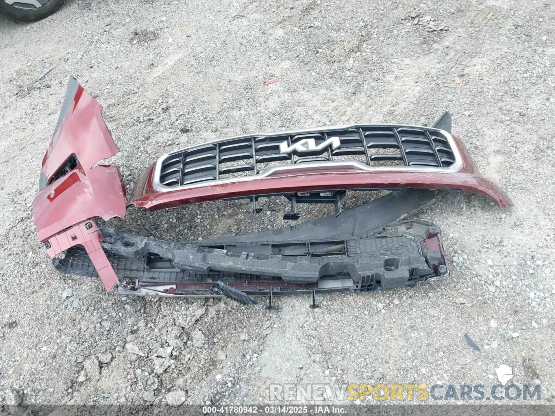 12 Photograph of a damaged car 5XYP6DGC9RG412879 KIA TELLURIDE 2024