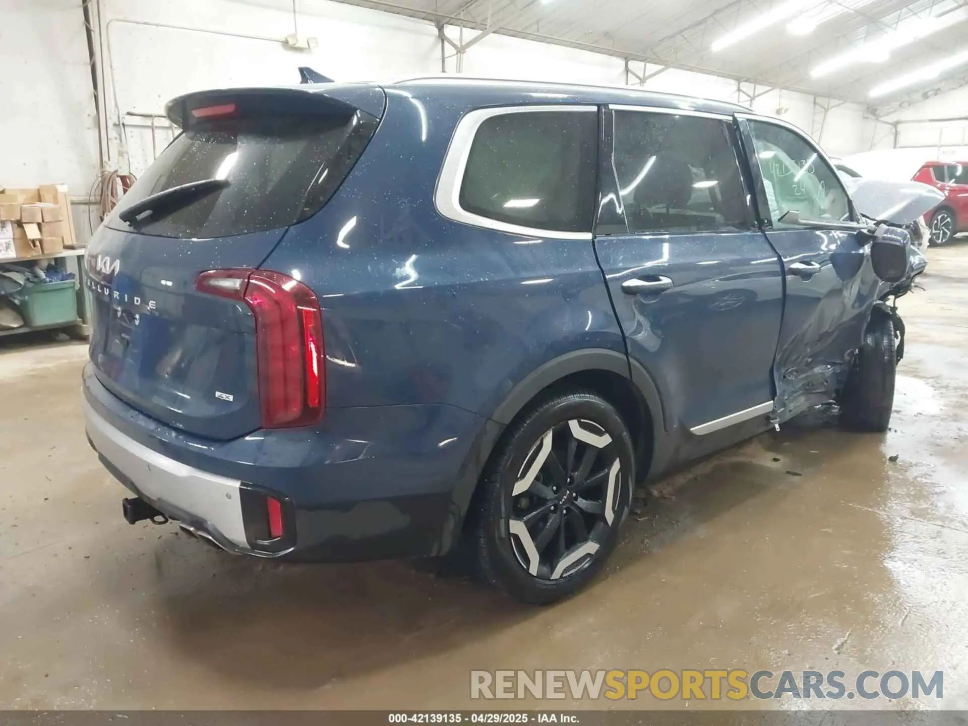 4 Photograph of a damaged car 5XYP6DGC9RG430637 KIA TELLURIDE 2024