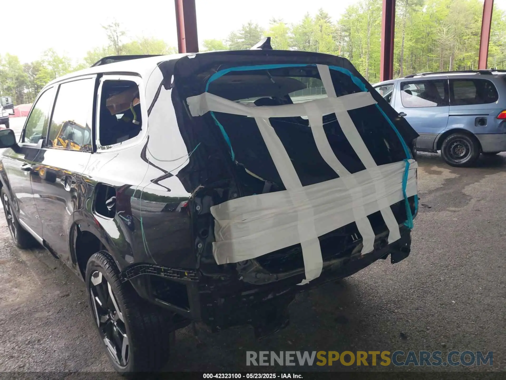 6 Photograph of a damaged car 5XYP6DGC9RG511704 KIA TELLURIDE 2024