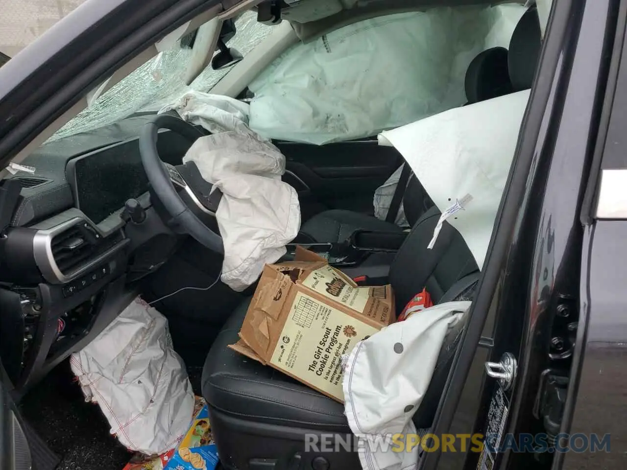 7 Photograph of a damaged car 5XYP34GC9SG576681 KIA TELLURIDE 2025