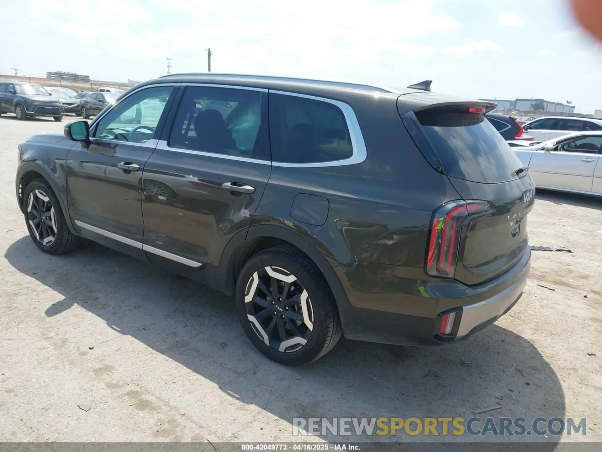 3 Photograph of a damaged car 5XYP34GCXSG577757 KIA TELLURIDE 2025