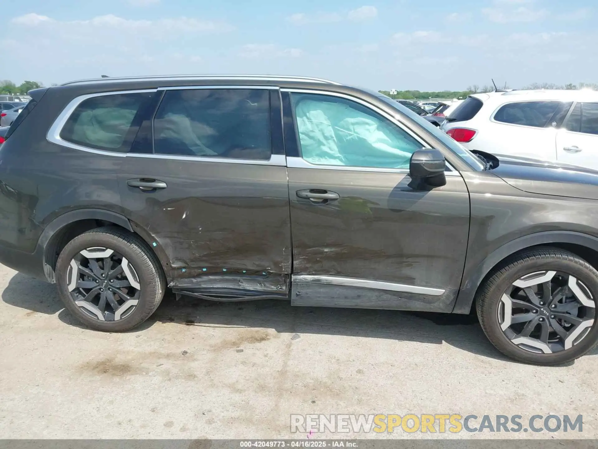 6 Photograph of a damaged car 5XYP34GCXSG577757 KIA TELLURIDE 2025