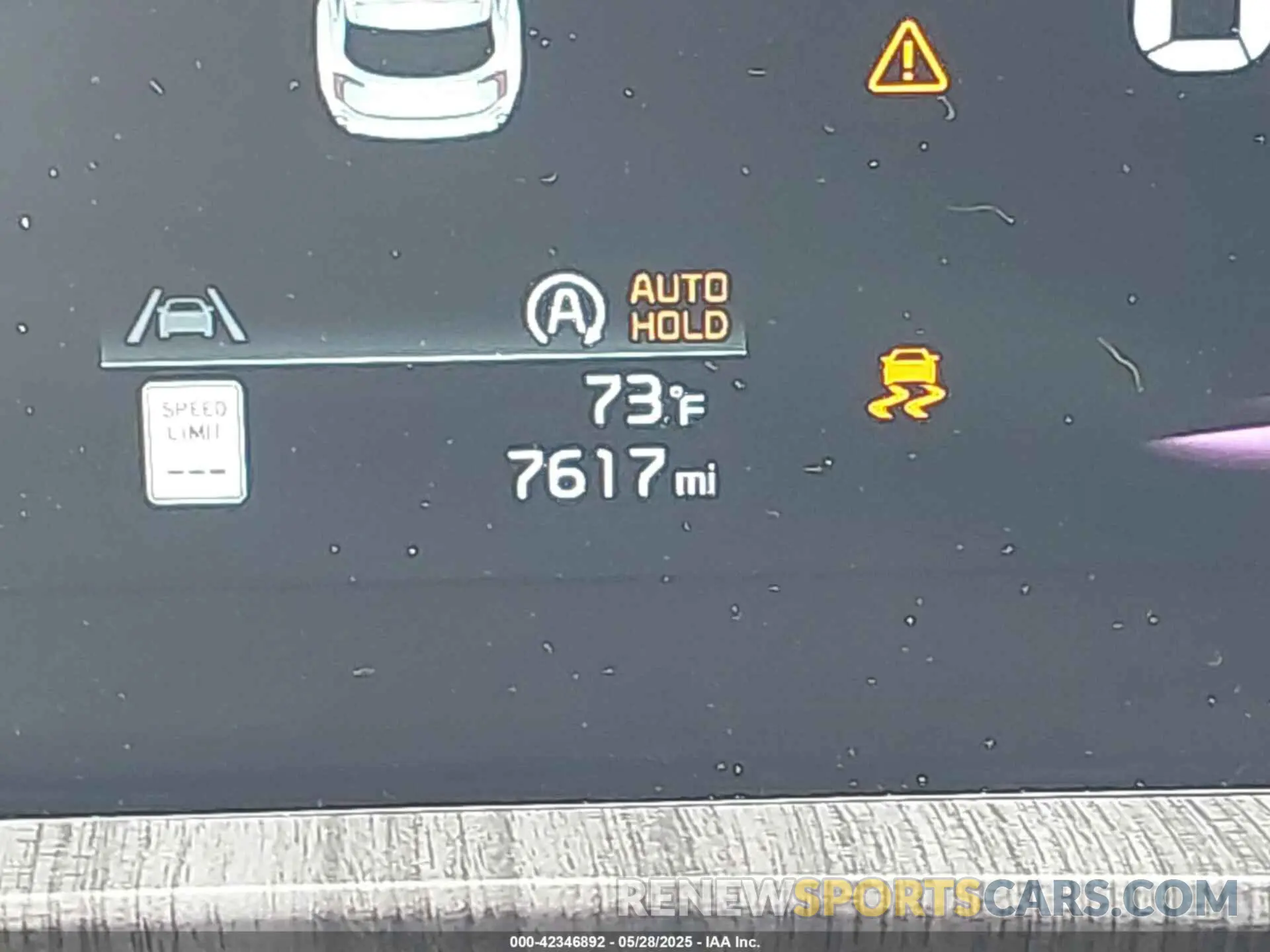 16 Photograph of a damaged car 5XYP34GCXSG589259 KIA TELLURIDE 2025