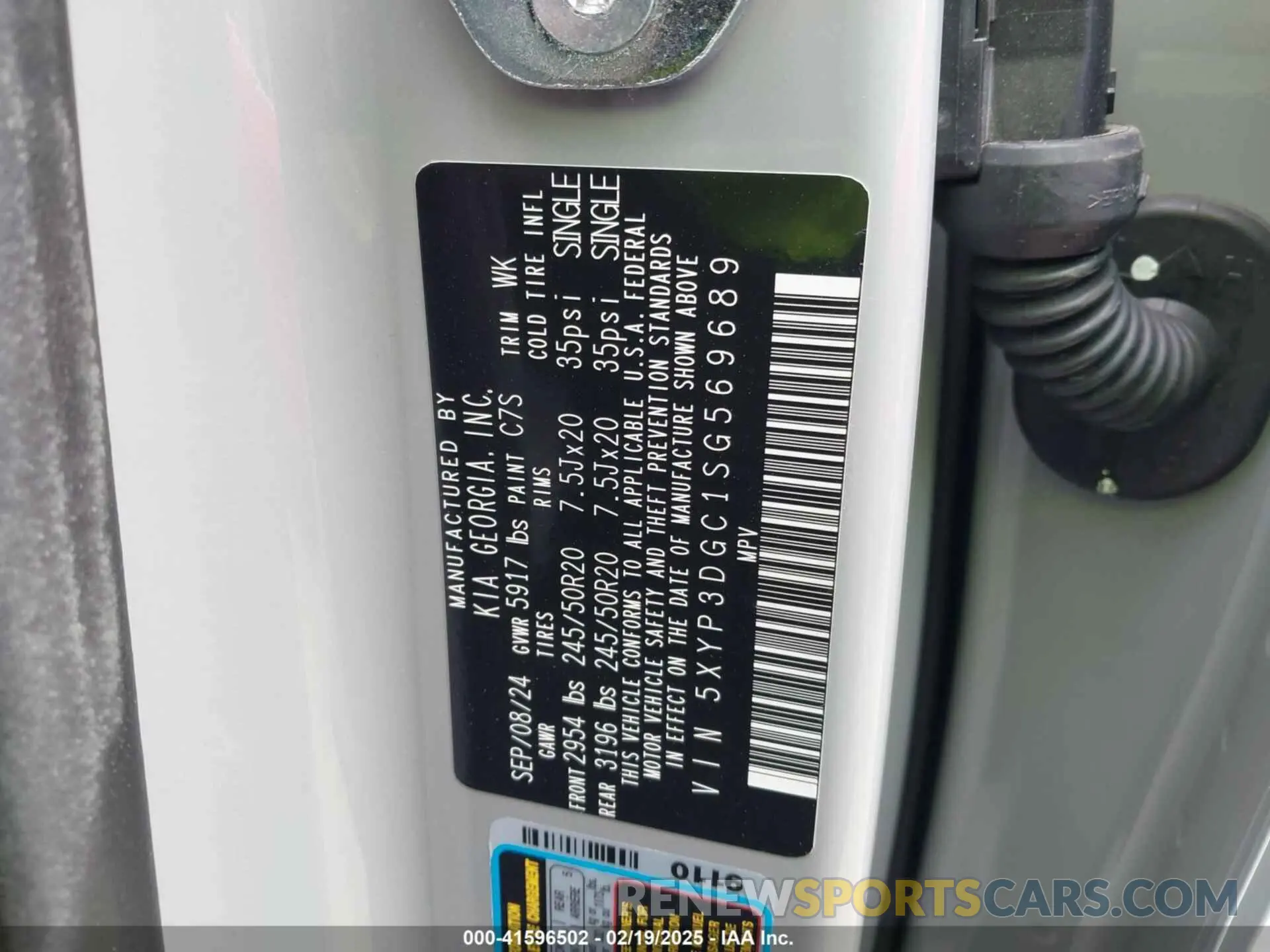 9 Photograph of a damaged car 5XYP3DGC1SG569689 KIA TELLURIDE 2025