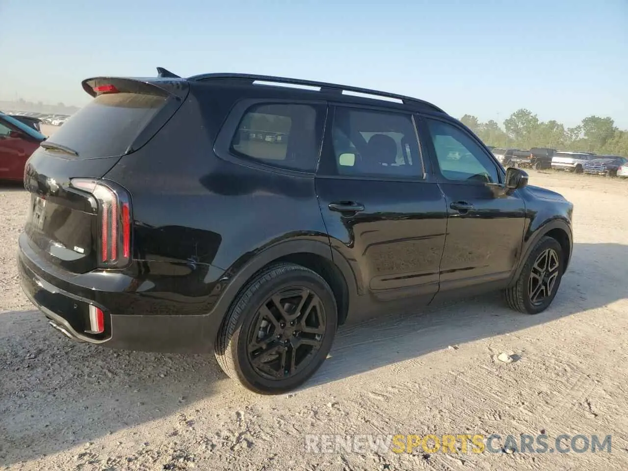 3 Photograph of a damaged car 5XYP3DGC1SG575461 KIA TELLURIDE 2025