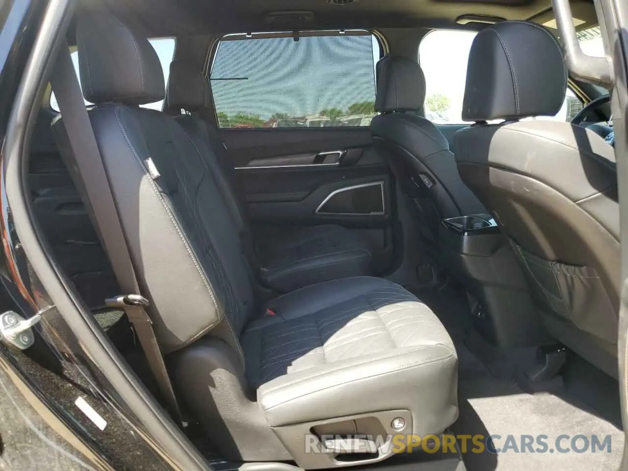 11 Photograph of a damaged car 5XYP3DGC4SG591203 KIA TELLURIDE 2025