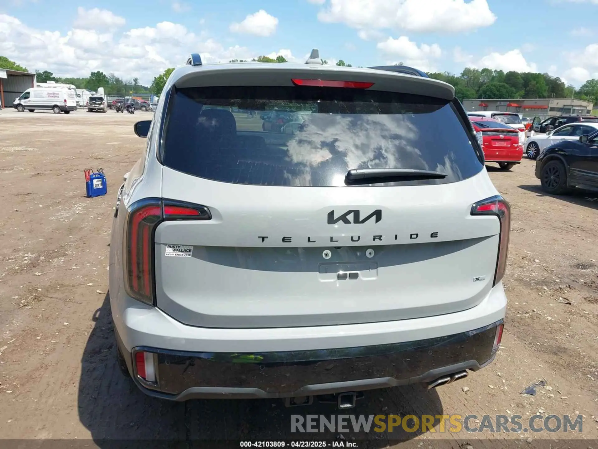 16 Photograph of a damaged car 5XYP3DGC5SG577553 KIA TELLURIDE 2025