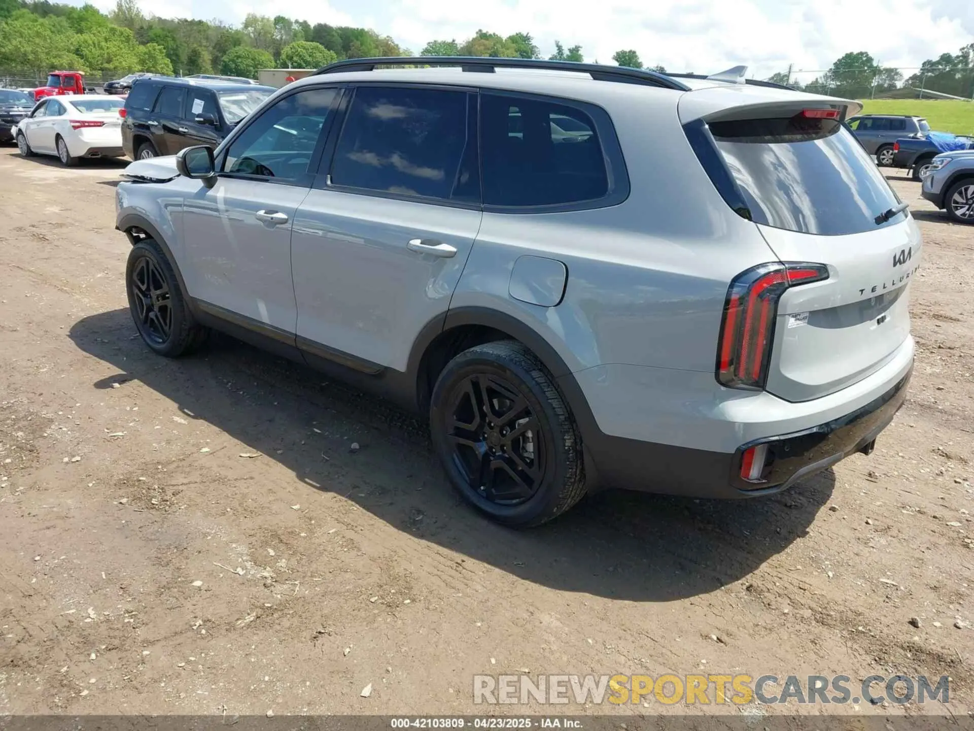 3 Photograph of a damaged car 5XYP3DGC5SG577553 KIA TELLURIDE 2025