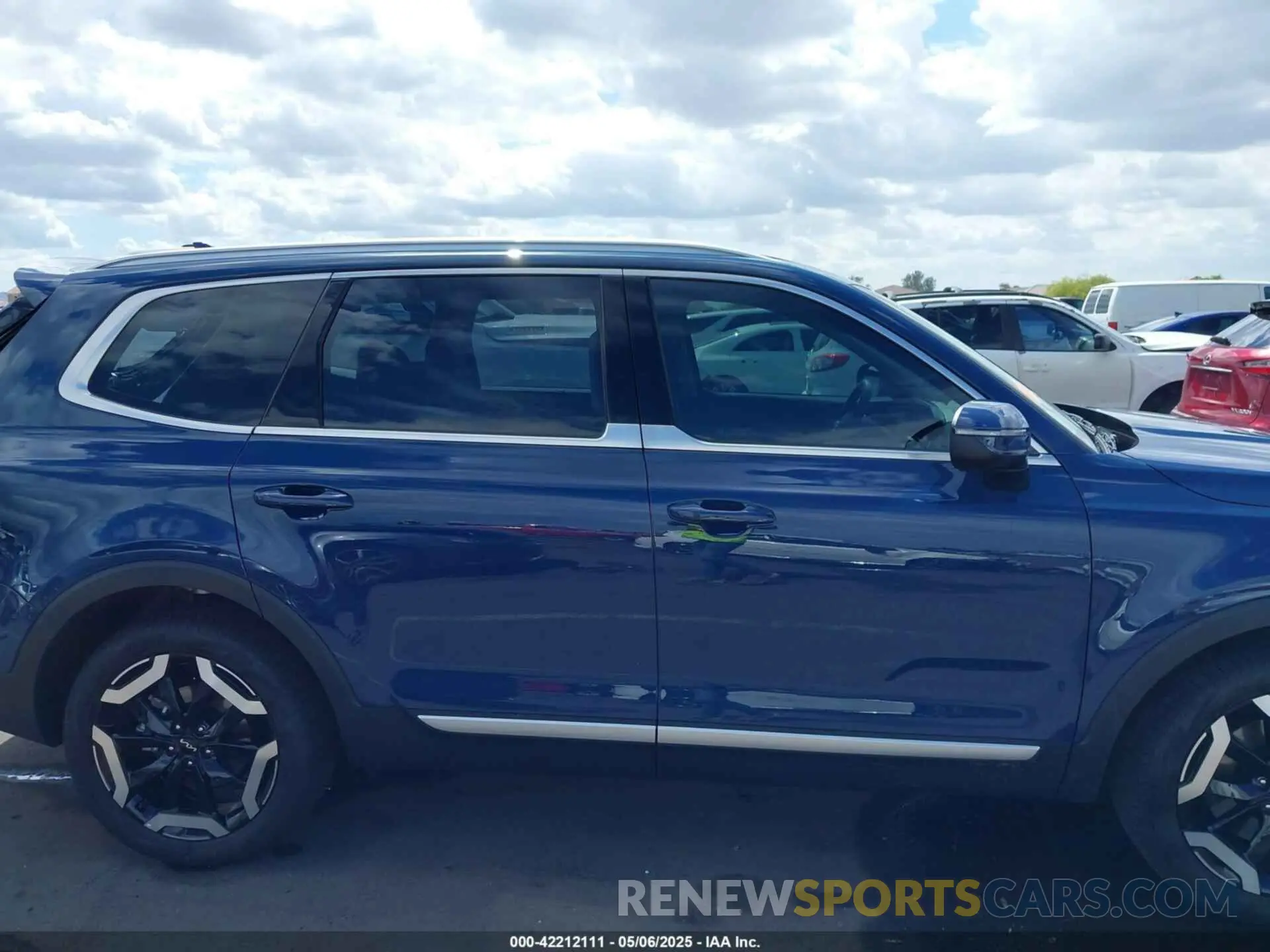 14 Photograph of a damaged car 5XYP3DGC6SG594894 KIA TELLURIDE 2025
