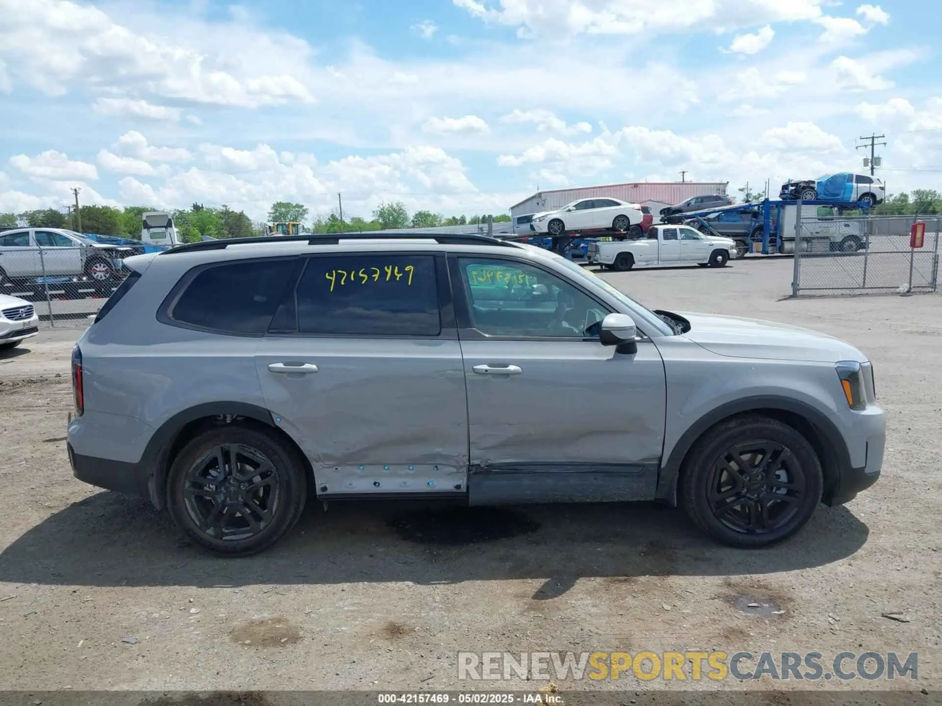 13 Photograph of a damaged car 5XYP3DGC7SG625523 KIA TELLURIDE 2025