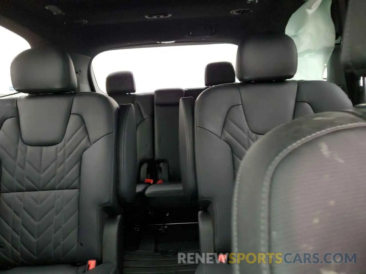 10 Photograph of a damaged car 5XYP5DGC1SG588592 KIA TELLURIDE 2025