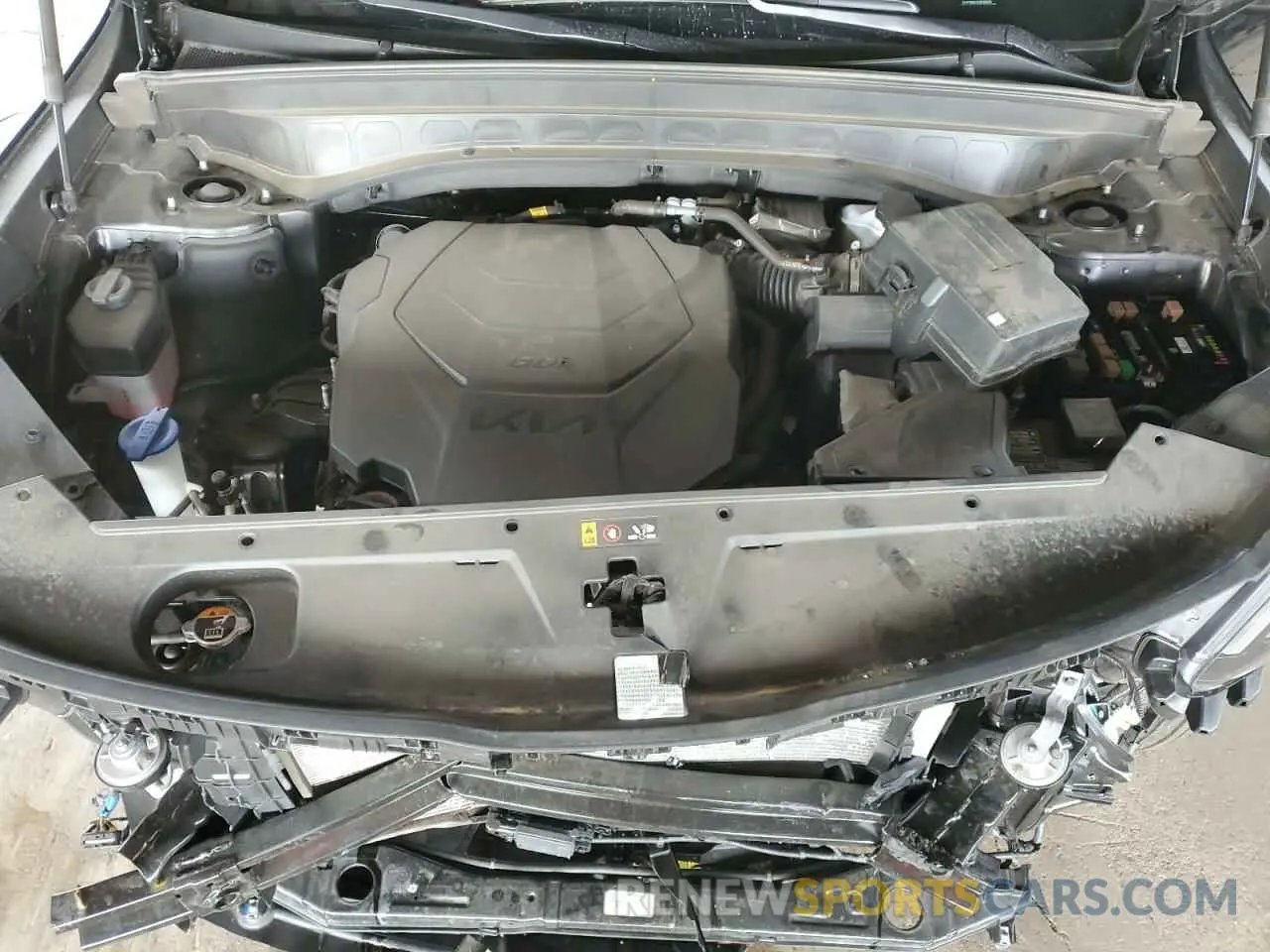 12 Photograph of a damaged car 5XYP5DGC2SG568383 KIA TELLURIDE 2025