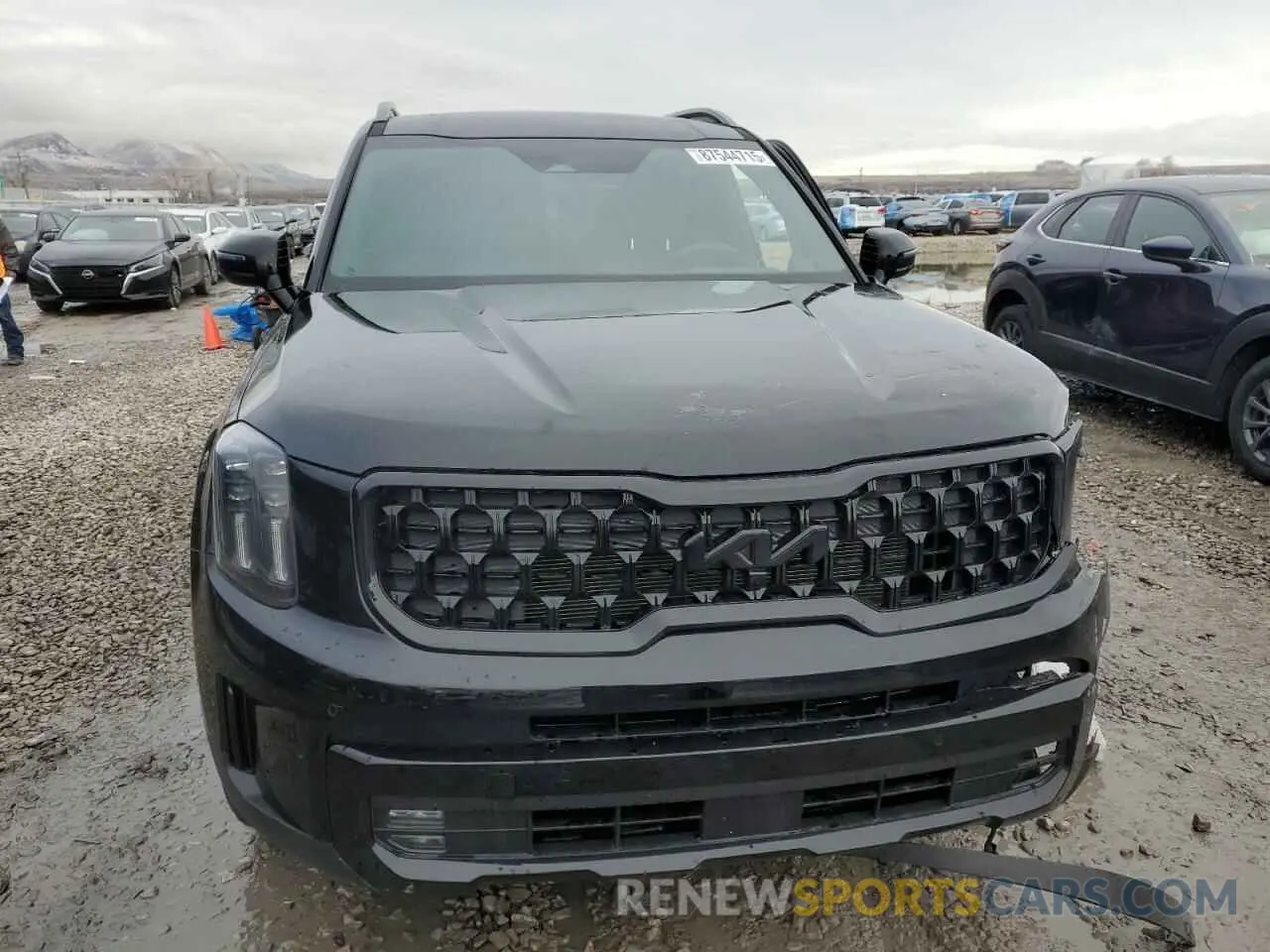 5 Photograph of a damaged car 5XYP5DGC2SG579688 KIA TELLURIDE 2025