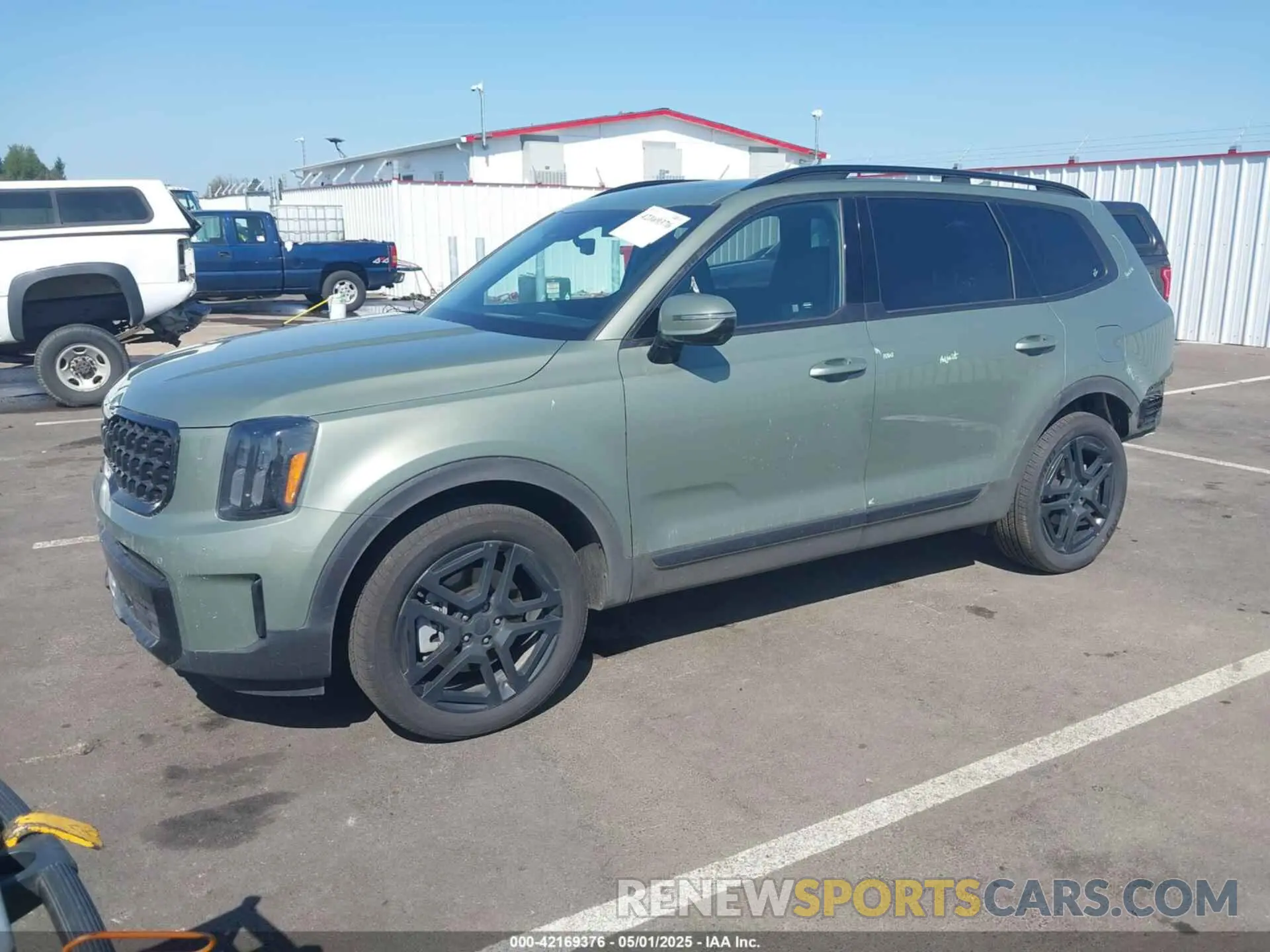 2 Photograph of a damaged car 5XYP5DGC3SG589128 KIA TELLURIDE 2025