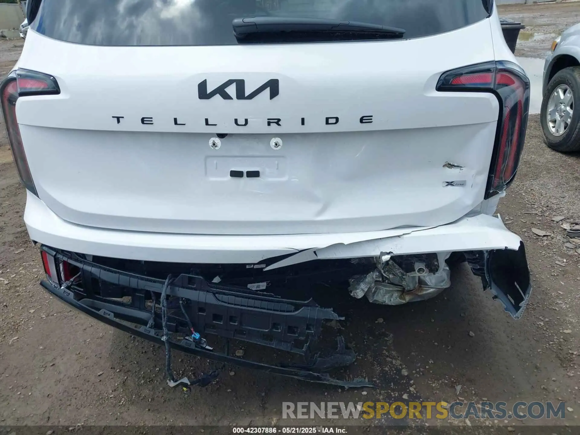 6 Photograph of a damaged car 5XYP5DGC6SG626544 KIA TELLURIDE 2025
