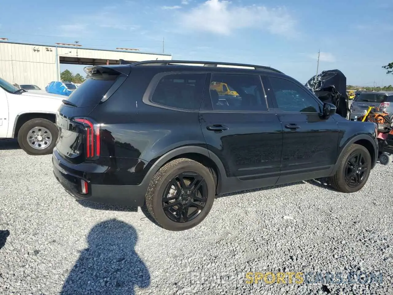 3 Photograph of a damaged car 5XYP5DGC9SG573550 KIA TELLURIDE 2025