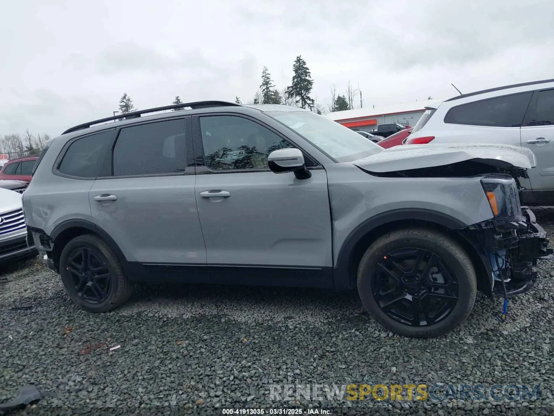 14 Photograph of a damaged car 5XYP5DGC9SG605686 KIA TELLURIDE 2025