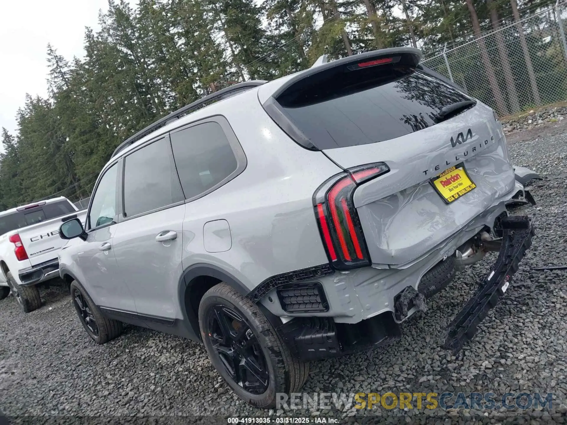 15 Photograph of a damaged car 5XYP5DGC9SG605686 KIA TELLURIDE 2025