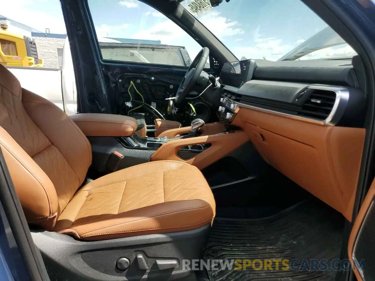 7 Photograph of a damaged car 5XYP5DGCXSG605387 KIA TELLURIDE 2025