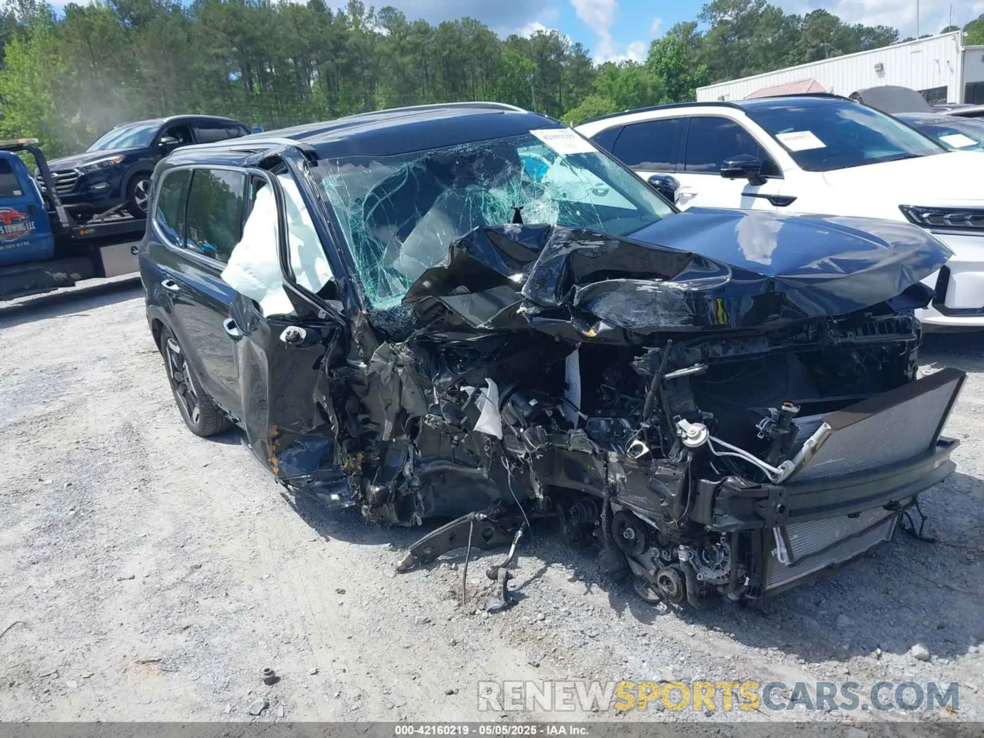 6 Photograph of a damaged car 5XYP64GC1SG636816 KIA TELLURIDE 2025