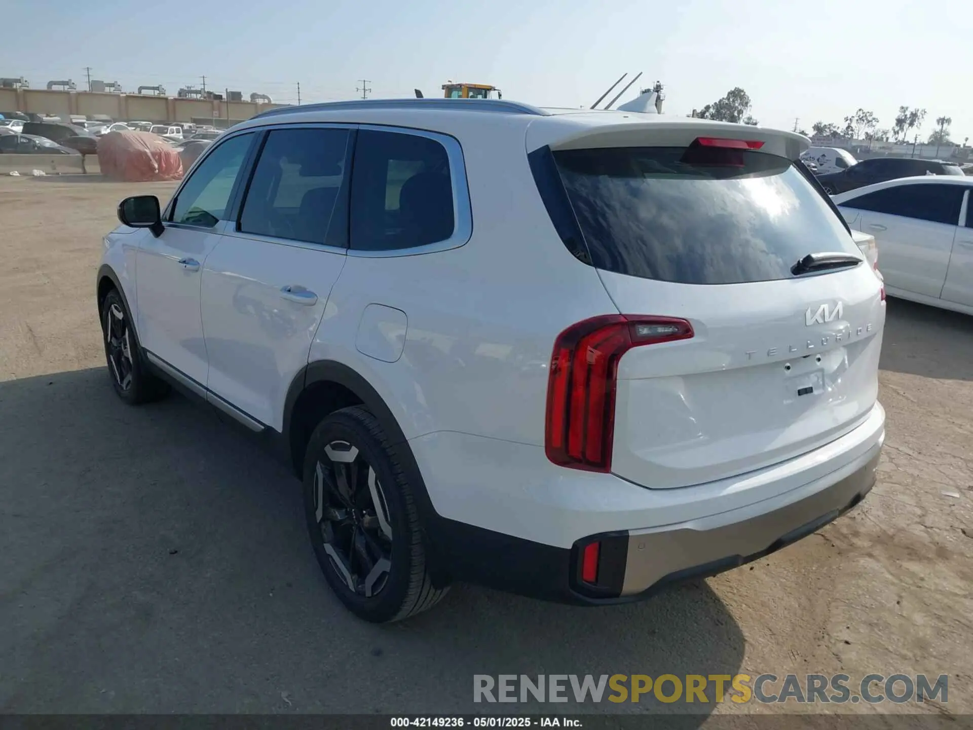 3 Photograph of a damaged car 5XYP64GC4SG611988 KIA TELLURIDE 2025