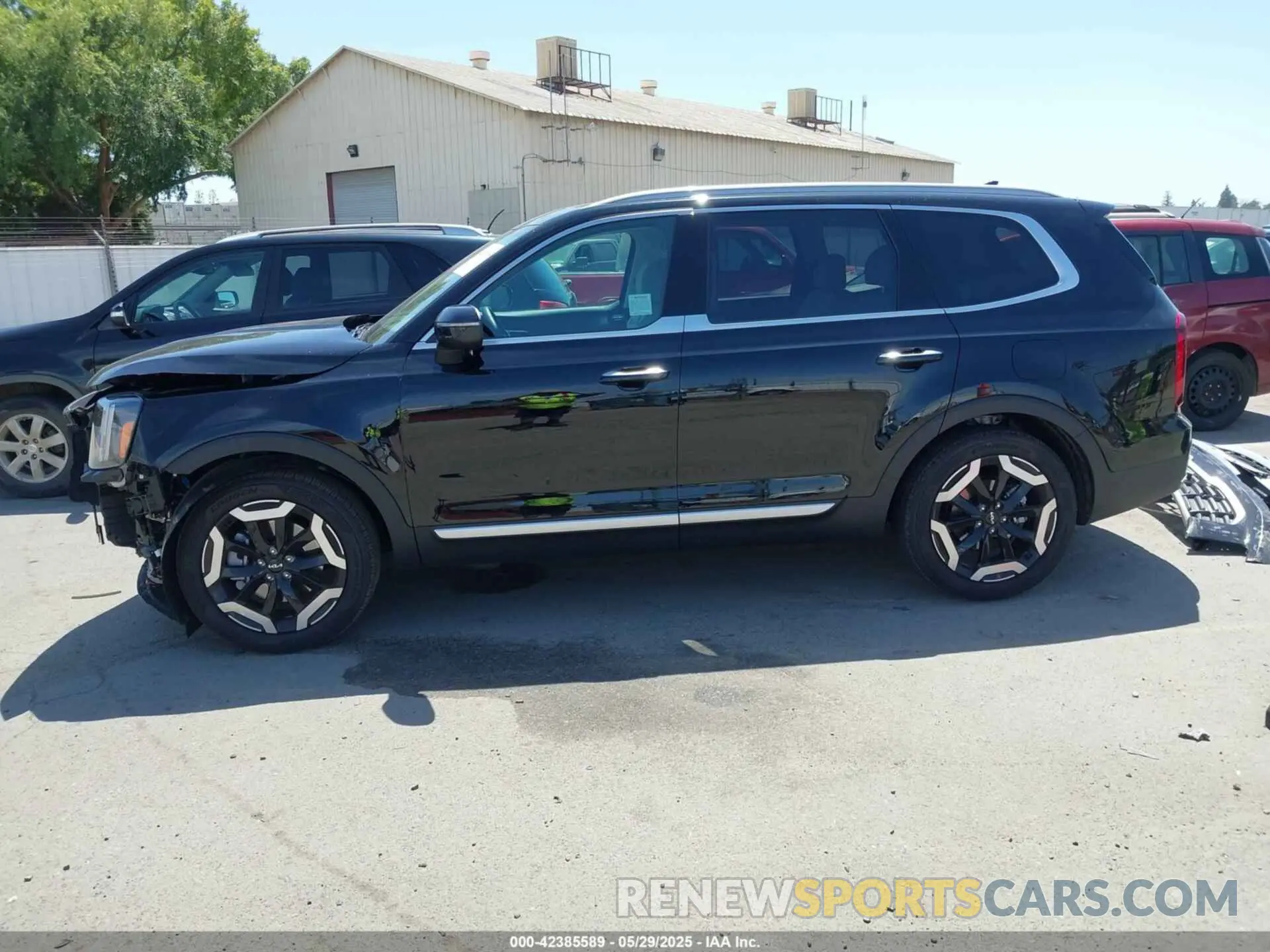 15 Photograph of a damaged car 5XYP64GC4SG623557 KIA TELLURIDE 2025
