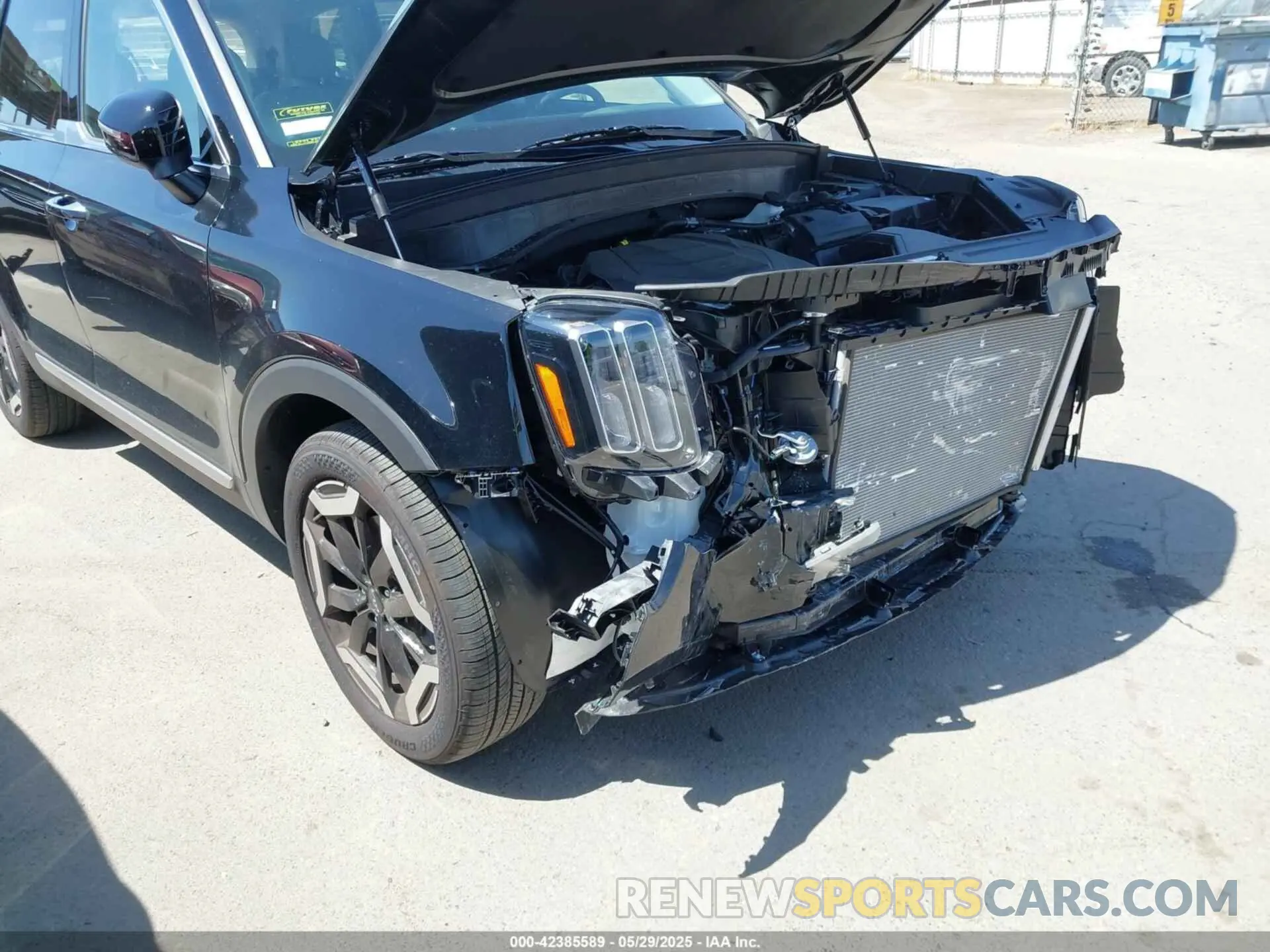 19 Photograph of a damaged car 5XYP64GC4SG623557 KIA TELLURIDE 2025