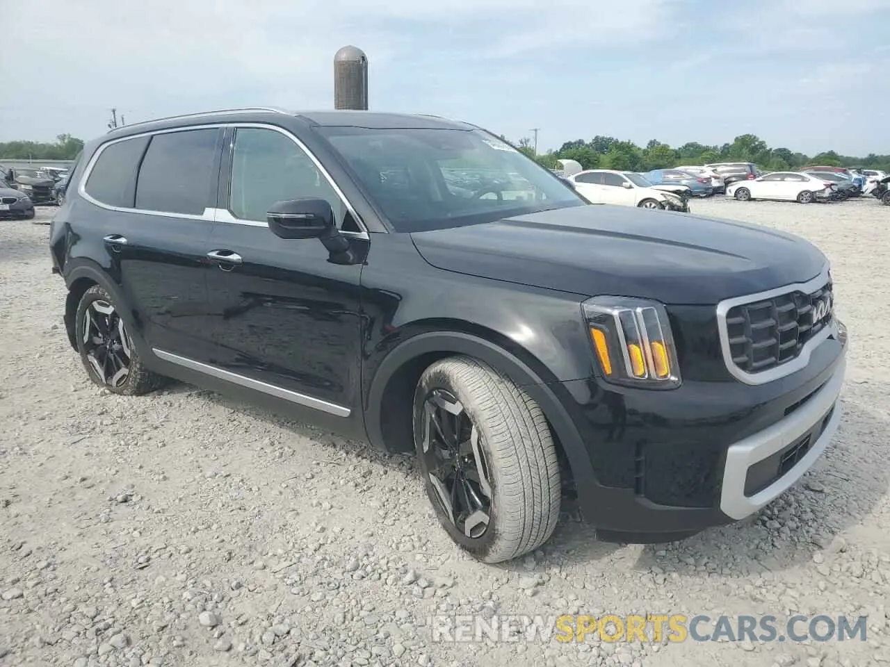 4 Photograph of a damaged car 5XYP64GC7SG617574 KIA TELLURIDE 2025