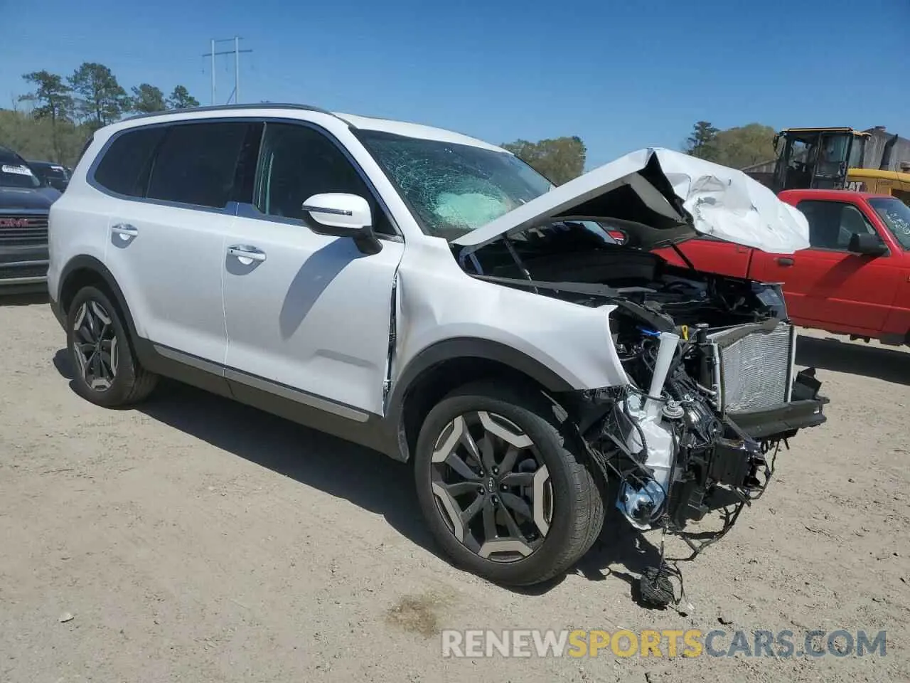 4 Photograph of a damaged car 5XYP64GC9SG579930 KIA TELLURIDE 2025