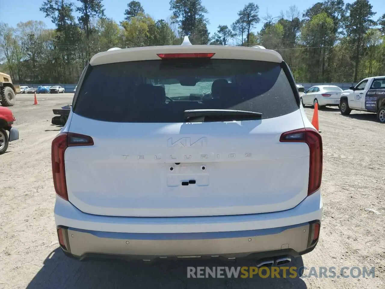 6 Photograph of a damaged car 5XYP64GC9SG579930 KIA TELLURIDE 2025