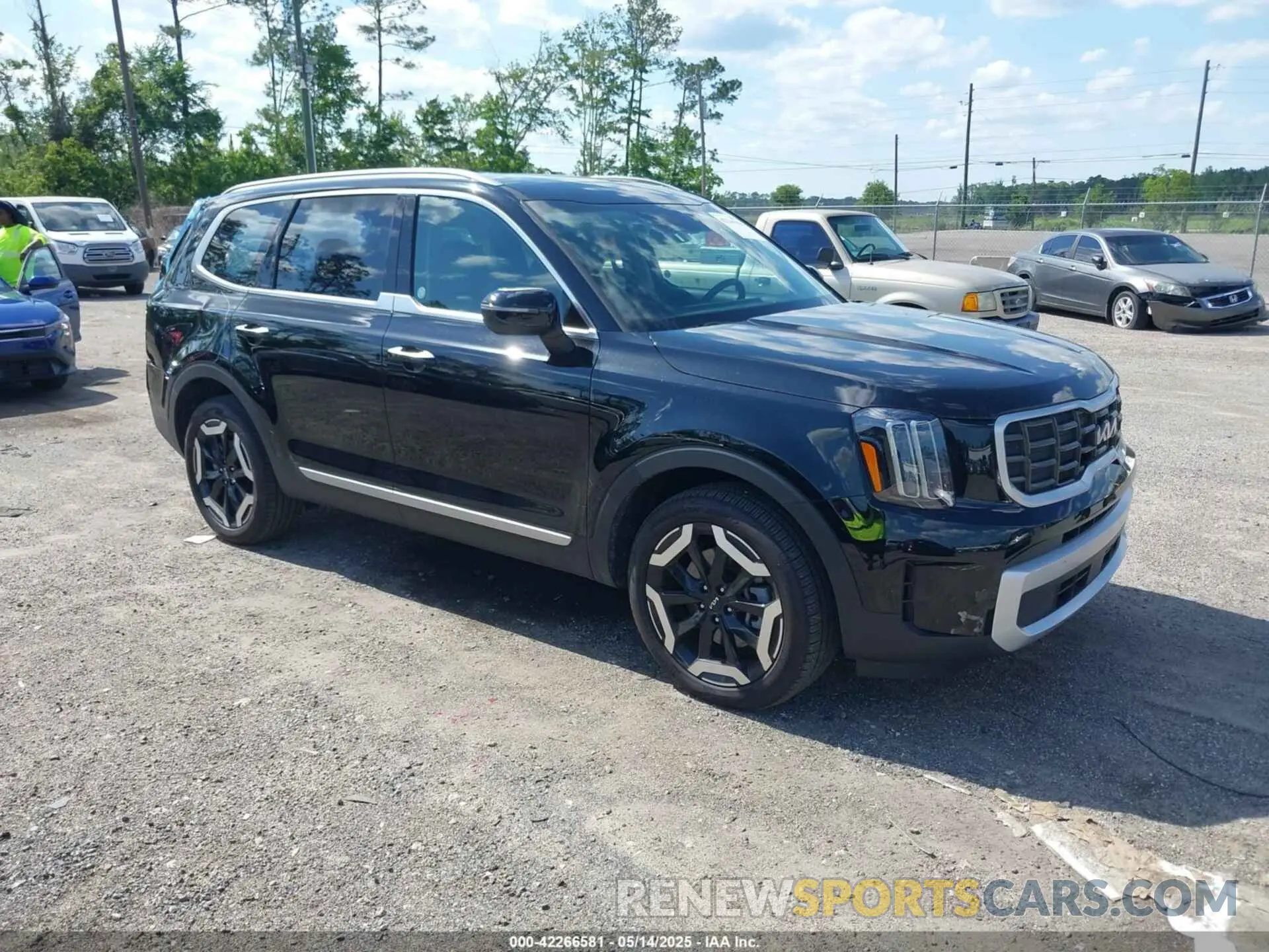1 Photograph of a damaged car 5XYP6DGC0SG589844 KIA TELLURIDE 2025