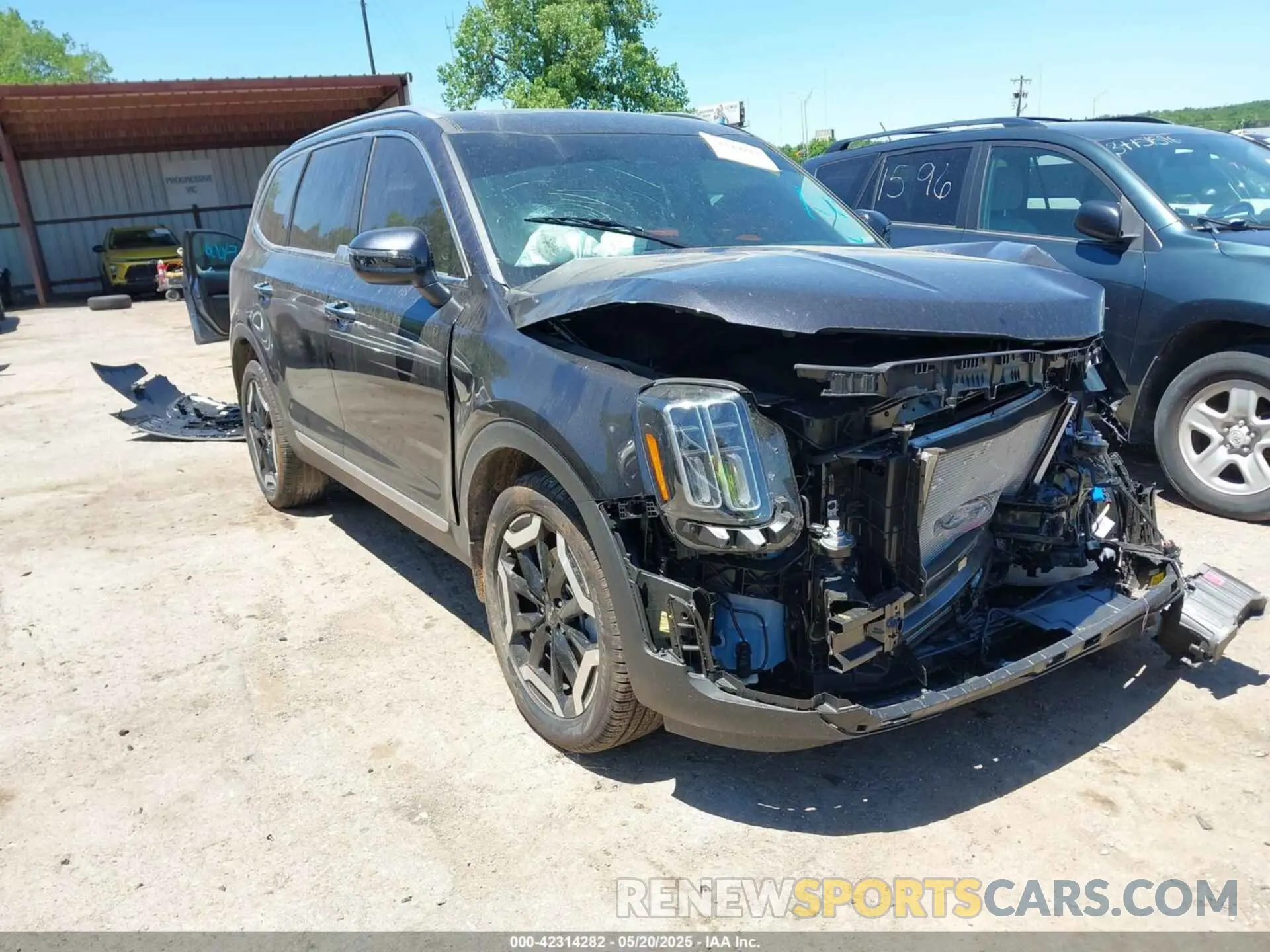 1 Photograph of a damaged car 5XYP6DGC0SG614158 KIA TELLURIDE 2025