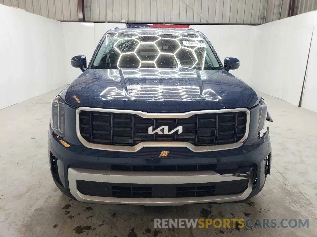 5 Photograph of a damaged car 5XYP6DGC3SG587098 KIA TELLURIDE 2025