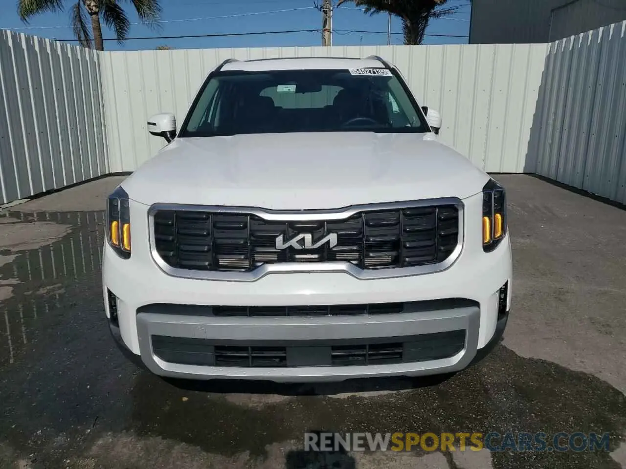 5 Photograph of a damaged car 5XYP6DGC3SG589210 KIA TELLURIDE 2025
