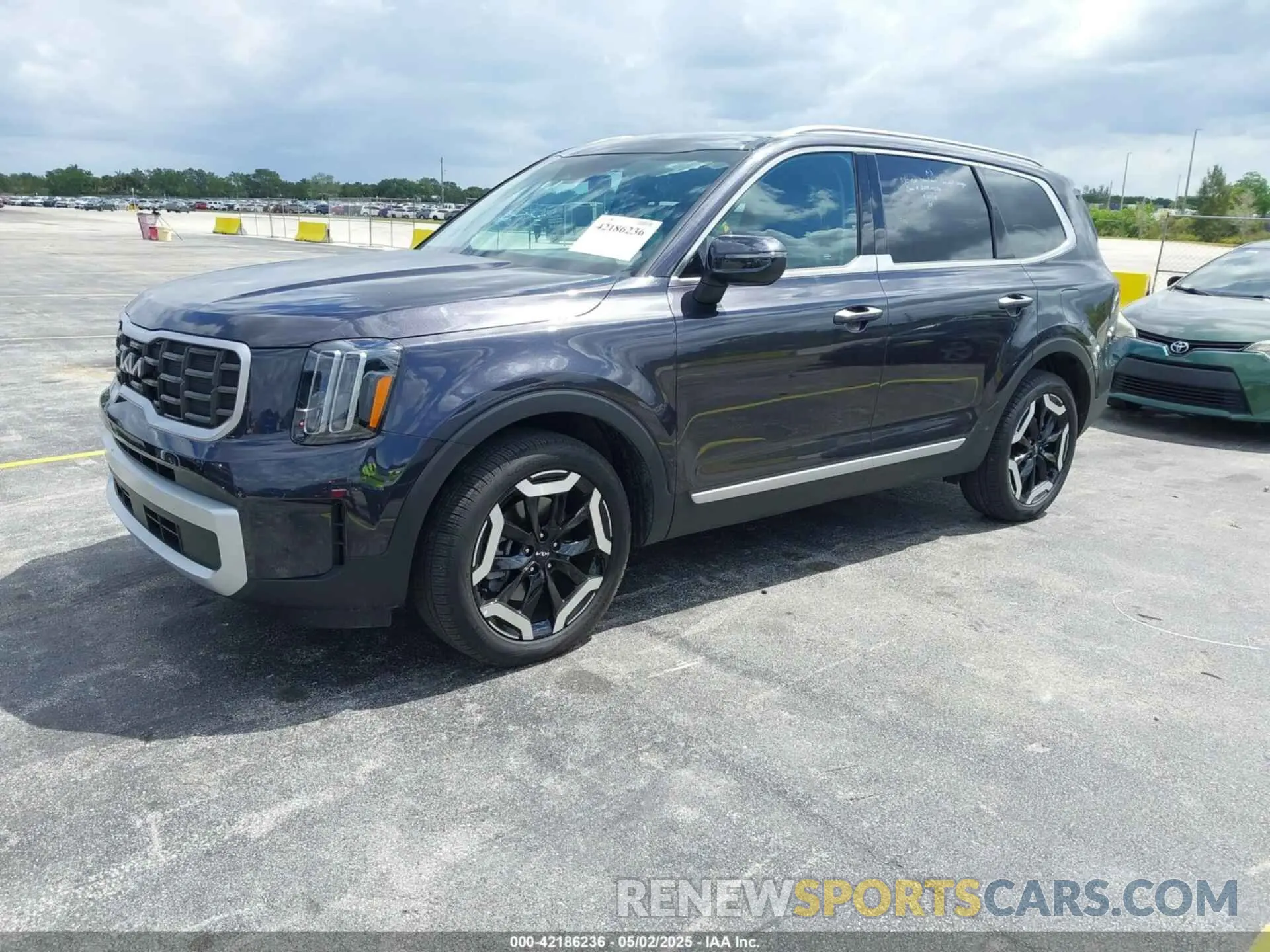 2 Photograph of a damaged car 5XYP6DGC4SG588700 KIA TELLURIDE 2025