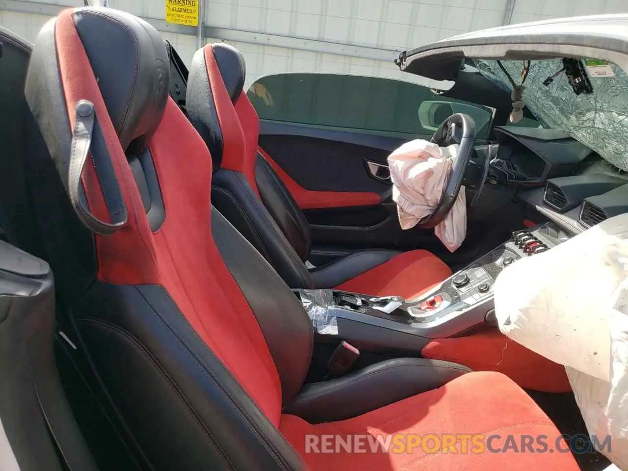 5 Photograph of a damaged car ZHWUR2ZF1KLA11532 LAMBORGHINI ALL MODELS 2019