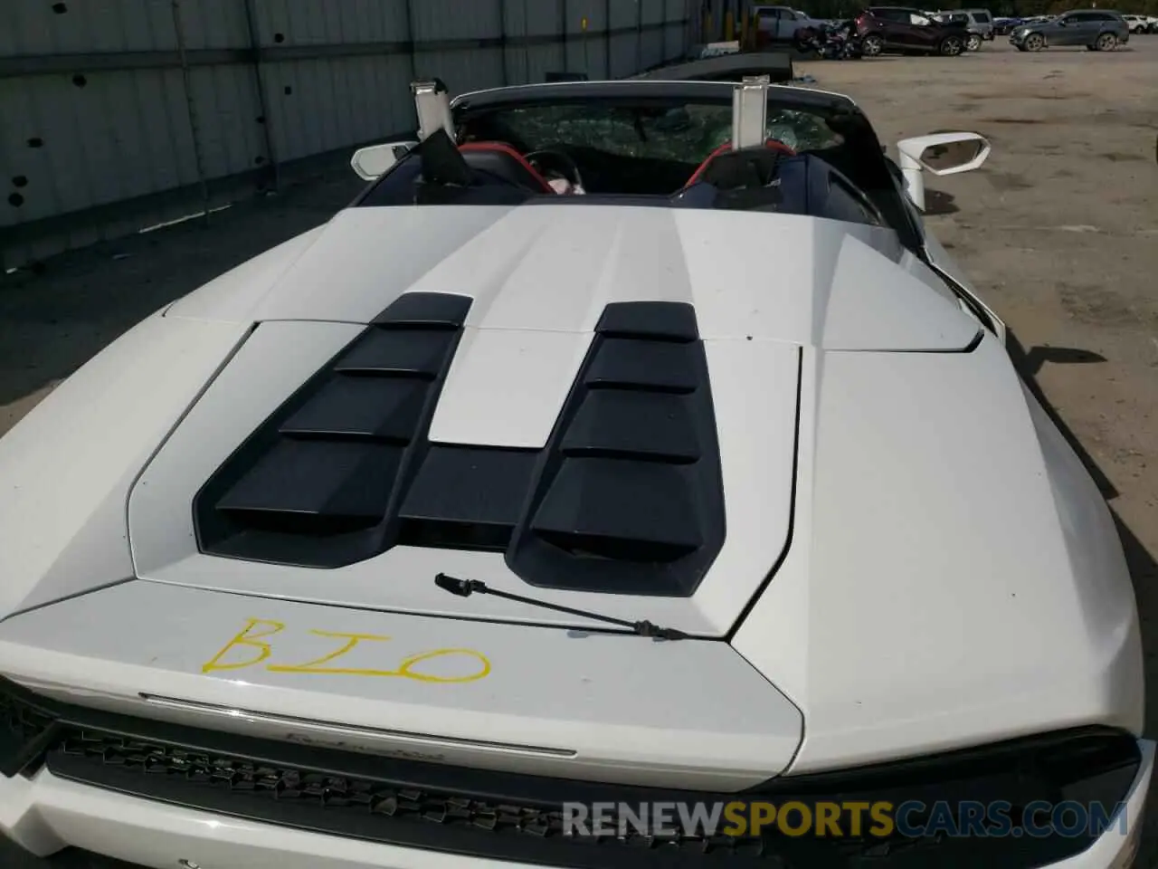 6 Photograph of a damaged car ZHWUR2ZF1KLA11532 LAMBORGHINI ALL MODELS 2019