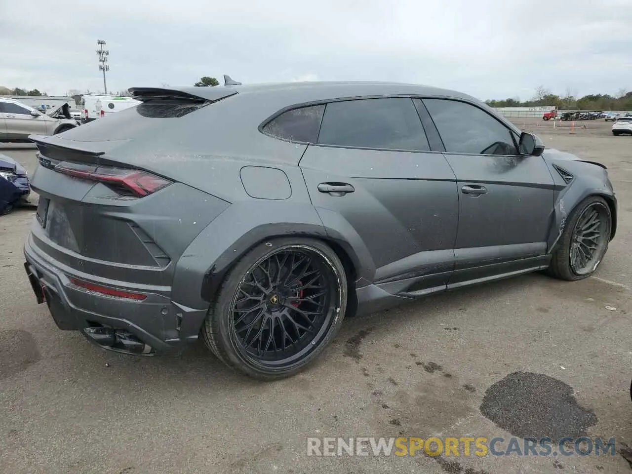 3 Photograph of a damaged car ZPBUA1ZL2KLA02294 LAMBORGHINI ALL MODELS 2019
