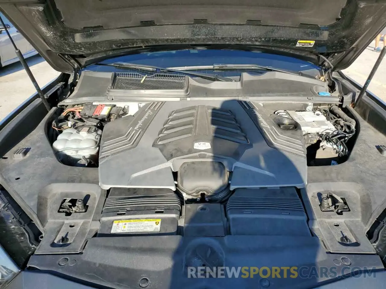 12 Photograph of a damaged car ZPBUA1ZL5KLA05920 LAMBORGHINI ALL MODELS 2019