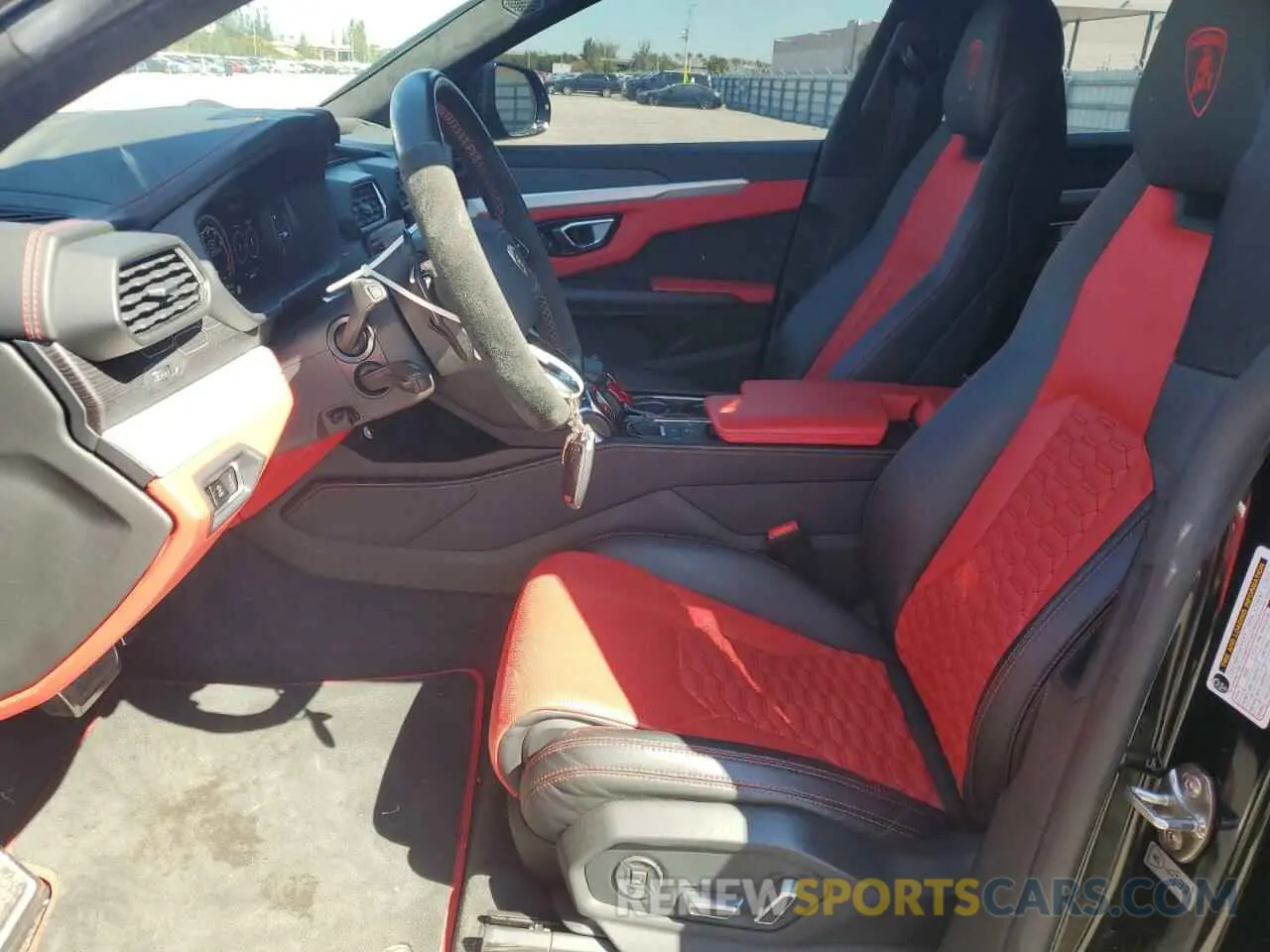7 Photograph of a damaged car ZPBUA1ZL6KLA02282 LAMBORGHINI ALL MODELS 2019
