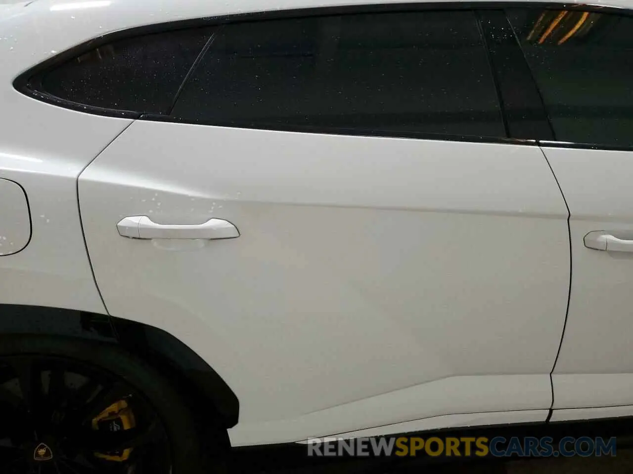11 Photograph of a damaged car ZPBUA1ZL7KLA03750 LAMBORGHINI ALL MODELS 2019