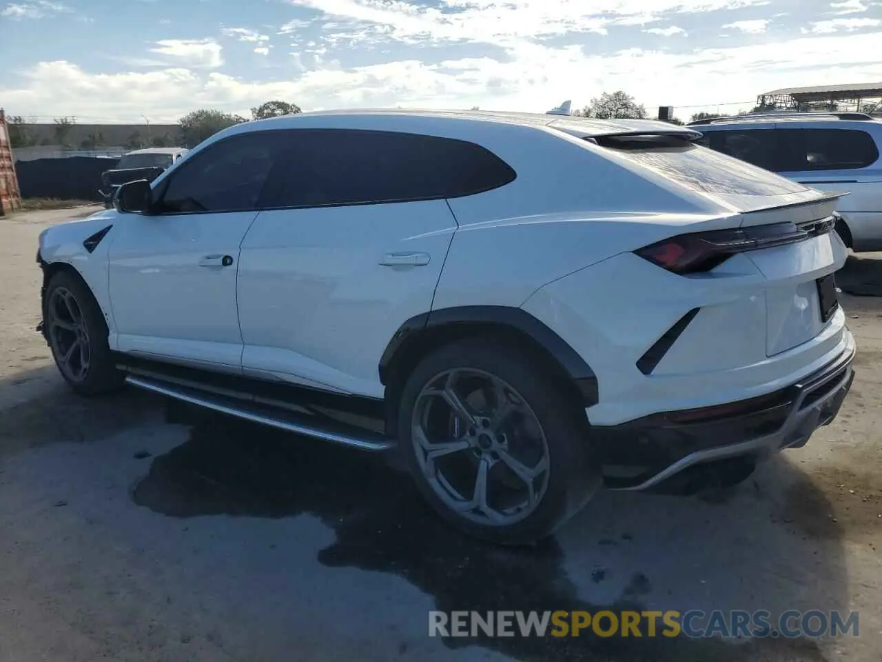 2 Photograph of a damaged car ZPBUA1ZL9KLA05029 LAMBORGHINI ALL MODELS 2019